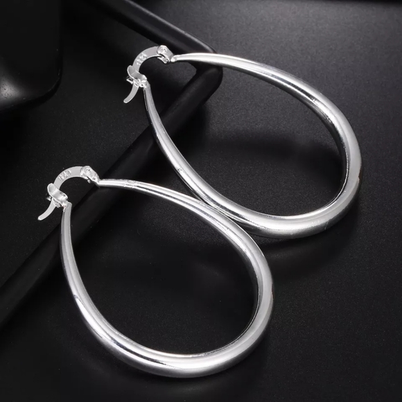 BRAND NEW S925 STERLING SILVER OVAL HOOP EARRINGS - Picture 3 of 6